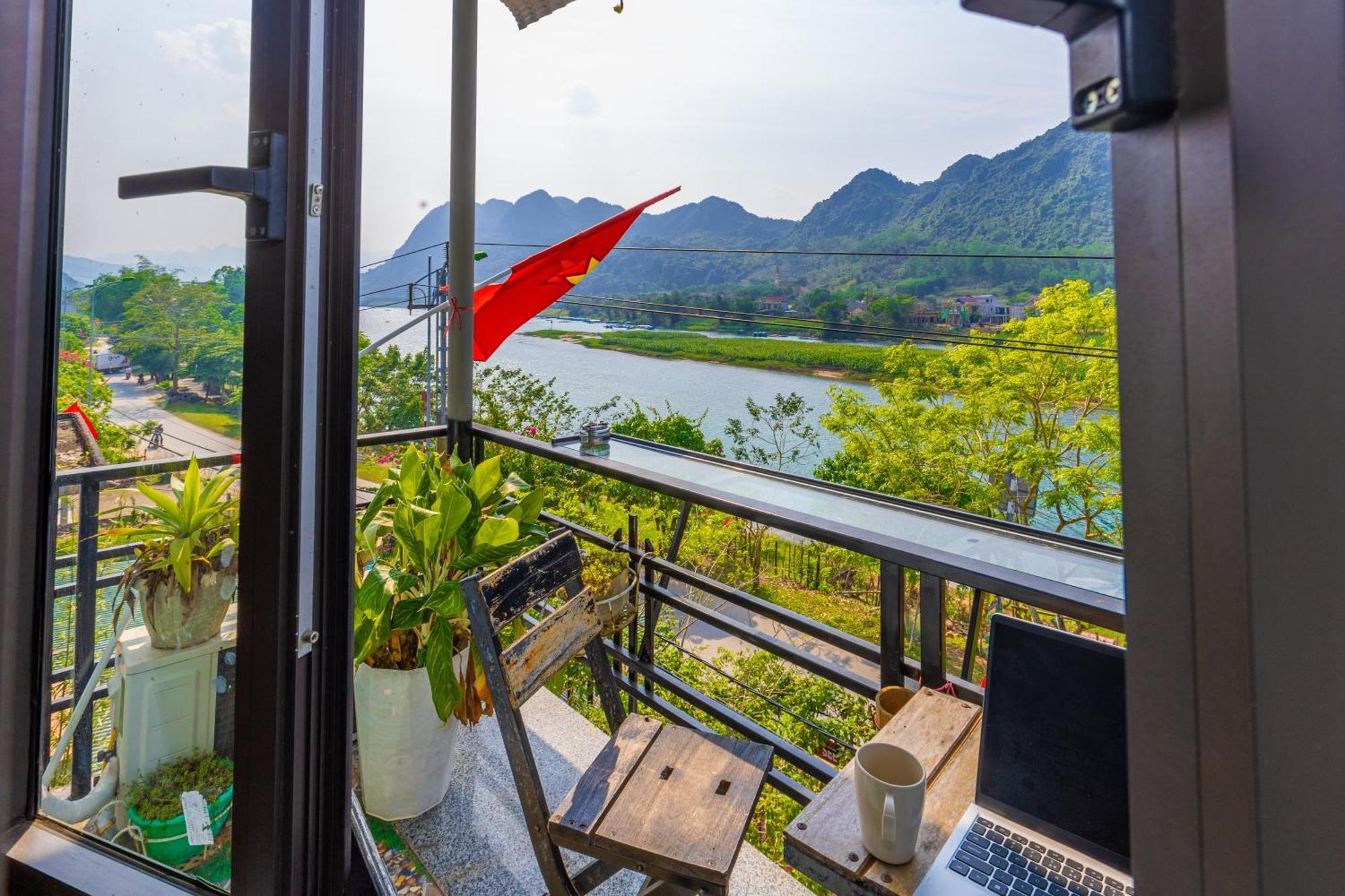 Son River Homestay Phong Nha Exterior photo