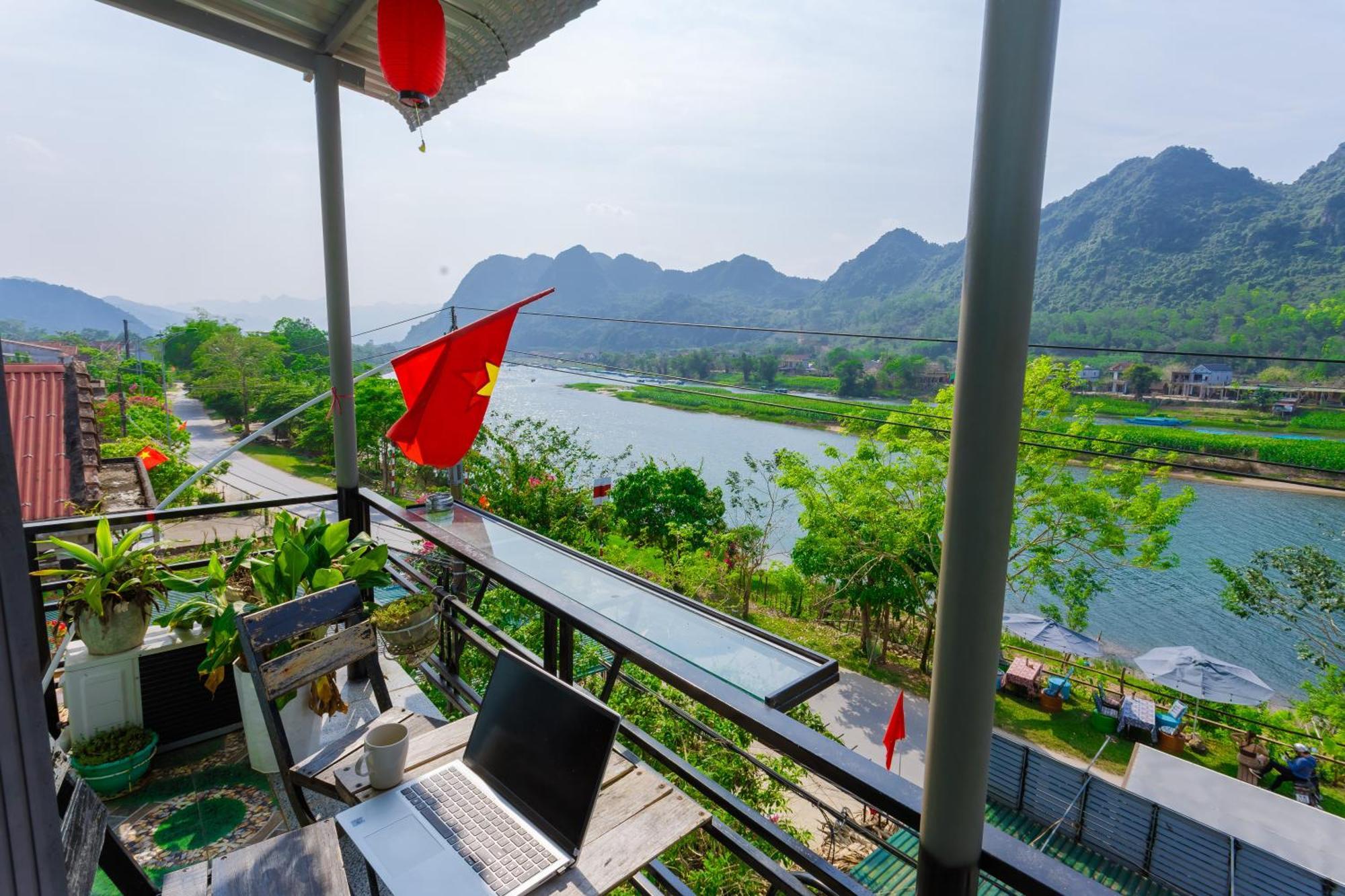 Son River Homestay Phong Nha Exterior photo